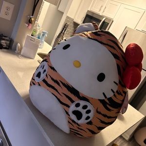 Tiger hello kitty 20”